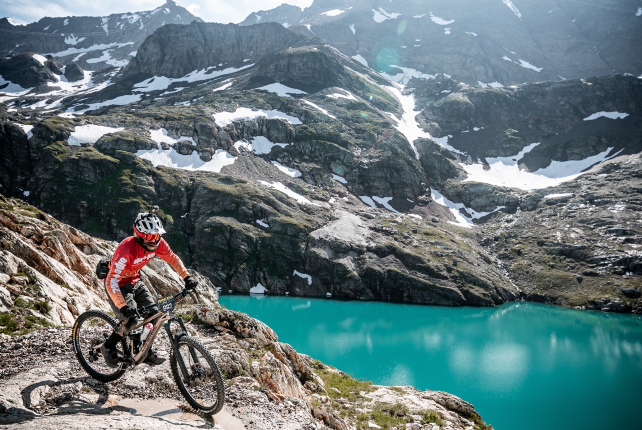 Location VTT enduro &agrave; l&rsquo;Alpe d&rsquo;Huez pour bike park et sorties montagne